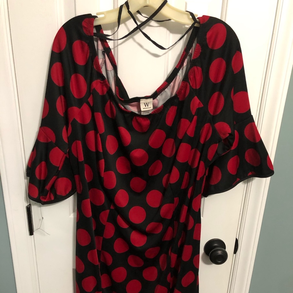 ❤️🖤 Red black polka dot dress